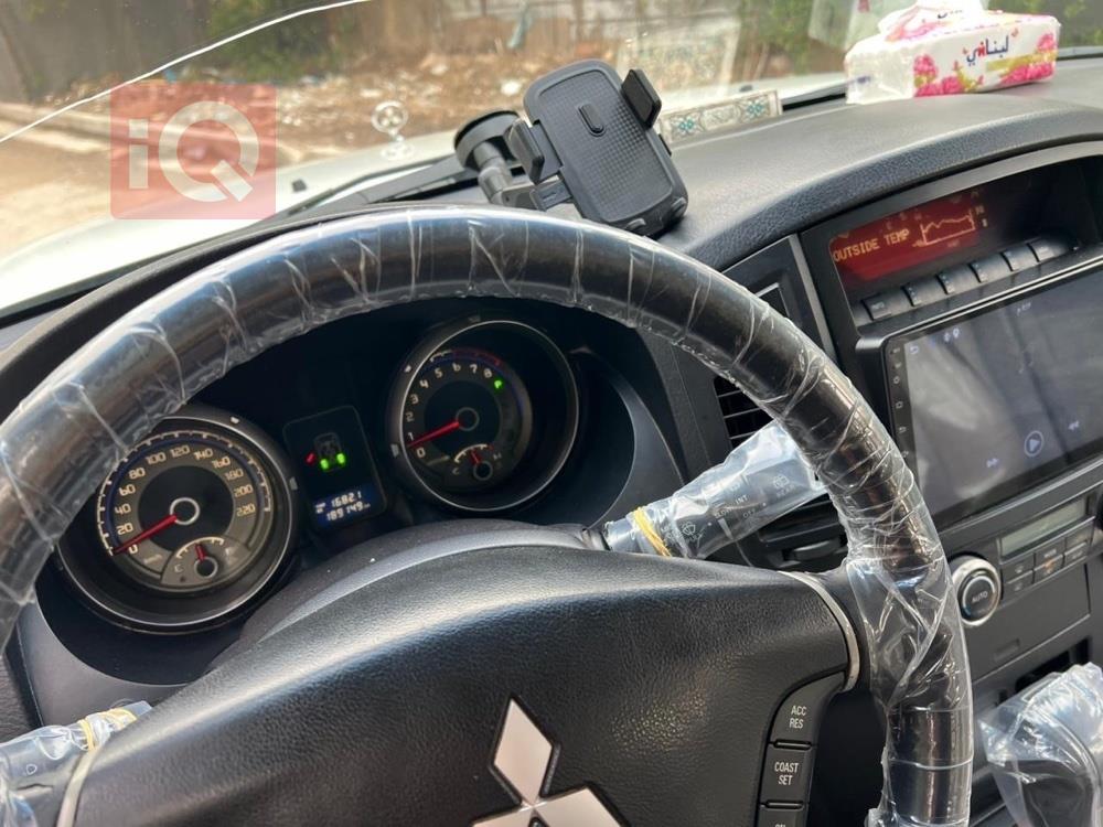 ميتسوبيشي باجيرو